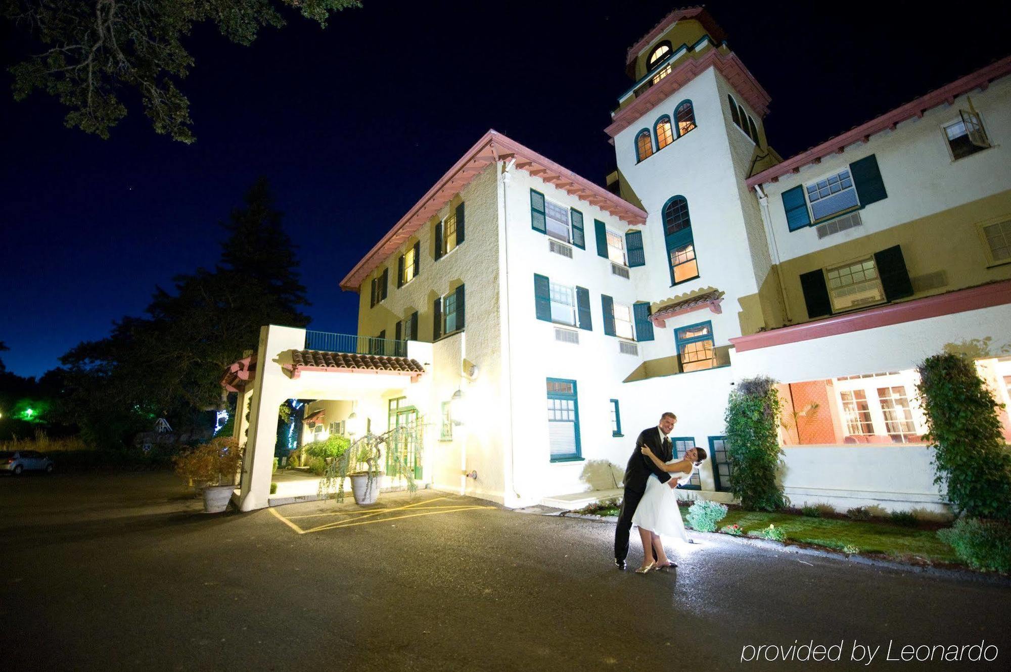 הוד ריבר Columbia Gorge Hotel & Spa מראה חיצוני תמונה