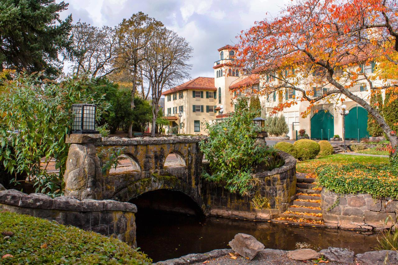 הוד ריבר Columbia Gorge Hotel & Spa מראה חיצוני תמונה